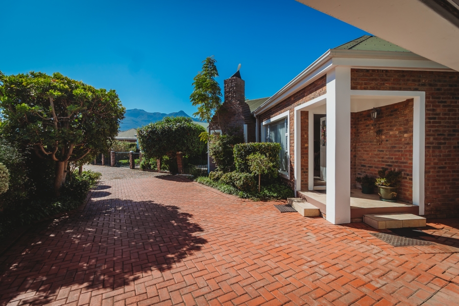 3 Bedroom Property for Sale in Heather Park Western Cape